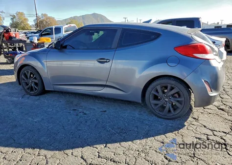 2017 Hyundai Veloster z USA, uszkodzony, nr VIN KMHTC6AD0HU307919